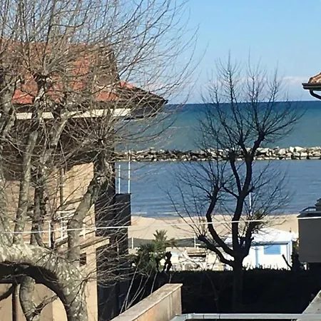 Hotel Dea Della Salute